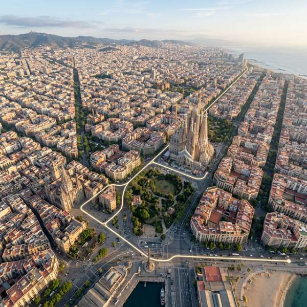 Vista aérea de Barcelona y el Área Metropolitana cubierta por el servicio de taxi con silla de bebé
